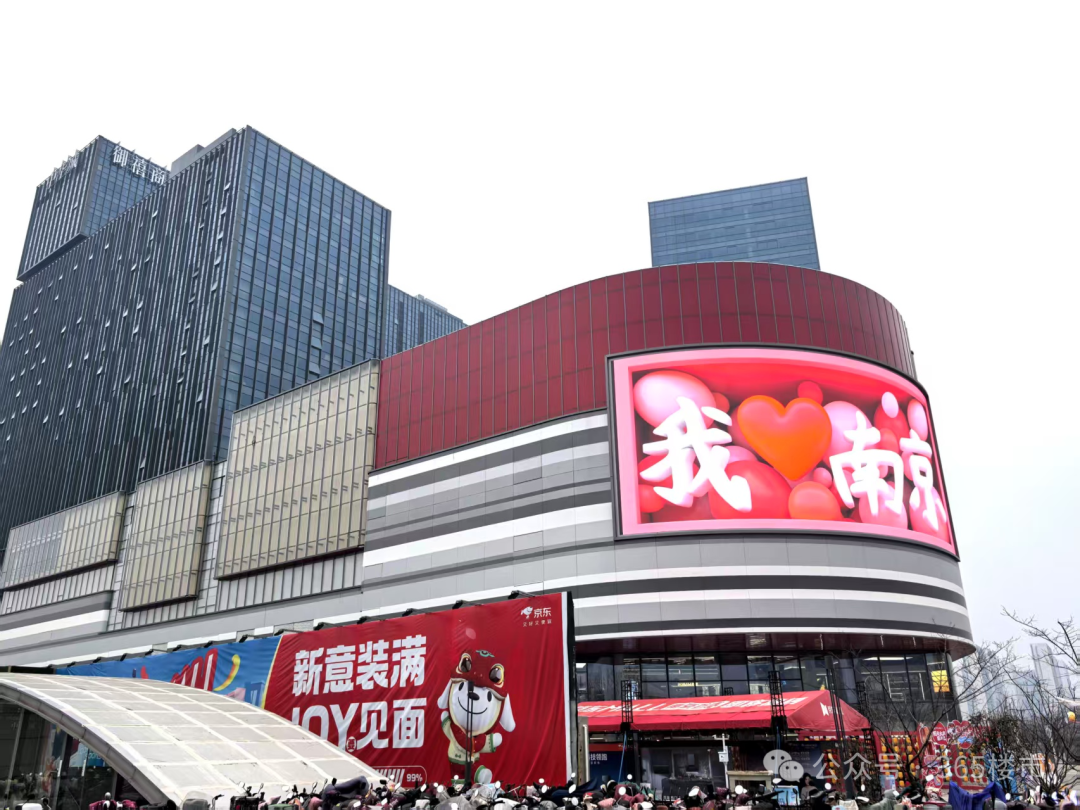 打响蛇年抢房第一枪！刚刚一大批买房人“杀进”南部新城！(图9)
