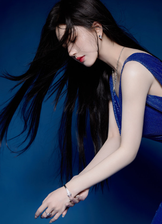 杏彩体育平台国产成人精品综合久久久免费观看V(图1)