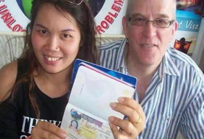 泰国奇葩的租妻“黑杏彩体育平台幕”究竟有多离谱？为何成为西方白人的天堂(图6)