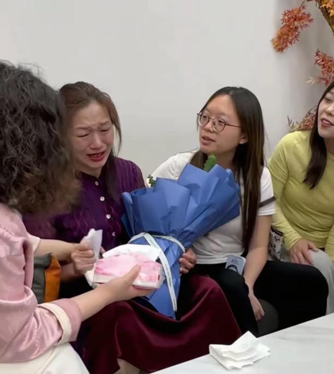张白鸽为浩楠妈撑腰许健华终得回娘家、小妹发声老谢不可原谅(图2)