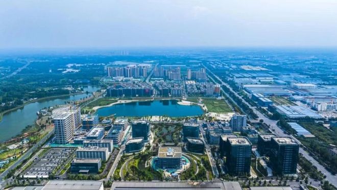 成都新增3个国家级产业集群！崇州是国内“家具产业集群”唯一入围城市杏彩体育平台(图2)