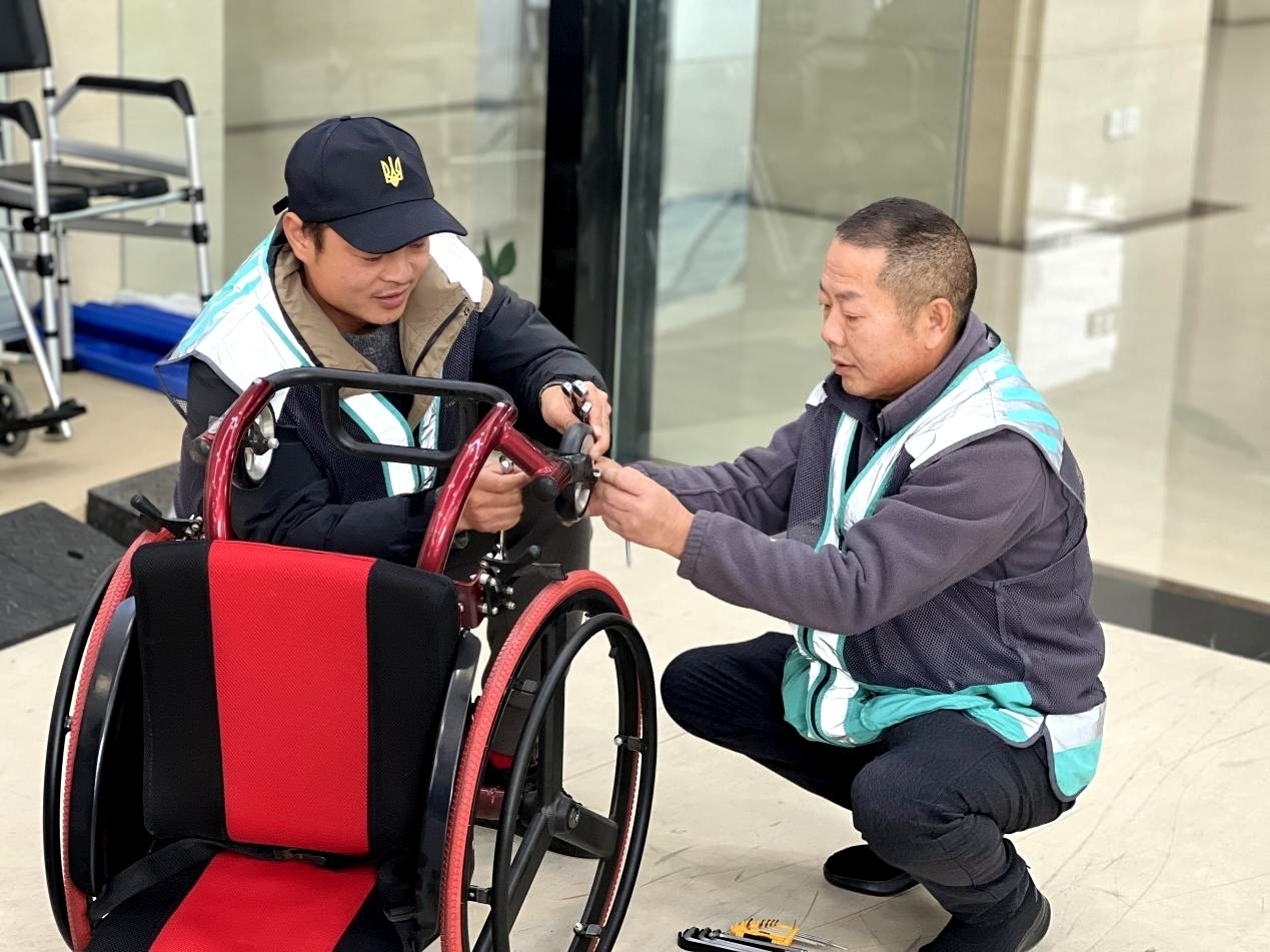武汉：滴滴青桔辅具维修公益活动解锁第八城携手共筑有爱无“碍”出行路(图3)