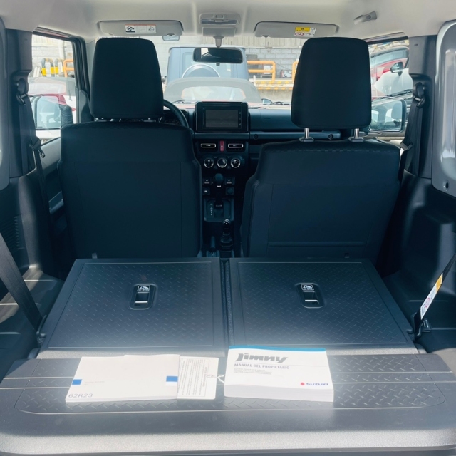 杏彩体育2025款铃木吉姆尼自动三门顶配强悍而精致的纯硬派越野小SUV(图8)